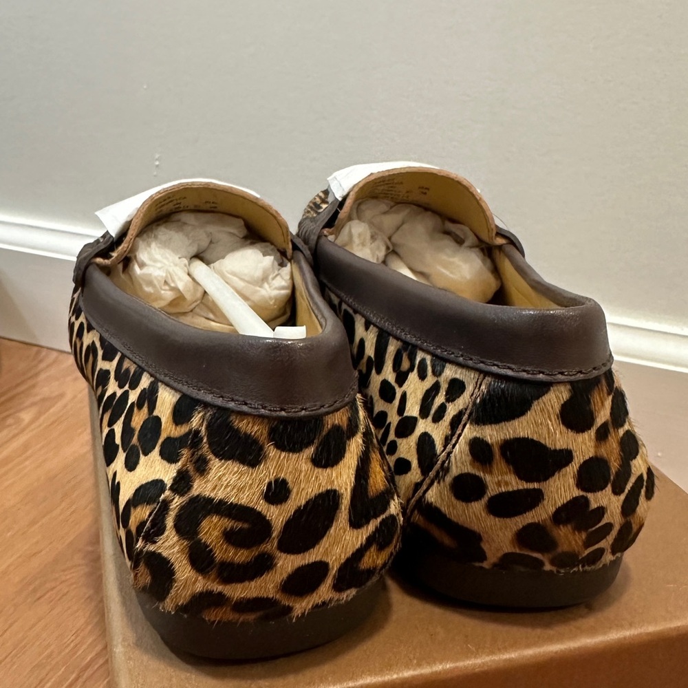 🆕NWT Coach Leopard haircalf Flats, Sz 6, brown/black - Picture 7 of 8